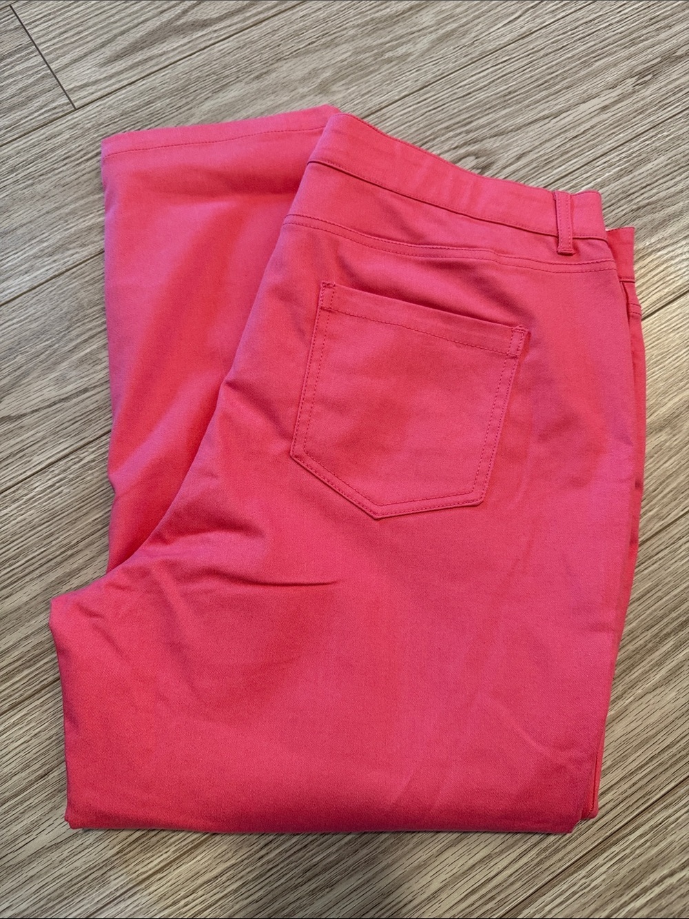 🏖️ NWT Suzanne's Capri Denim